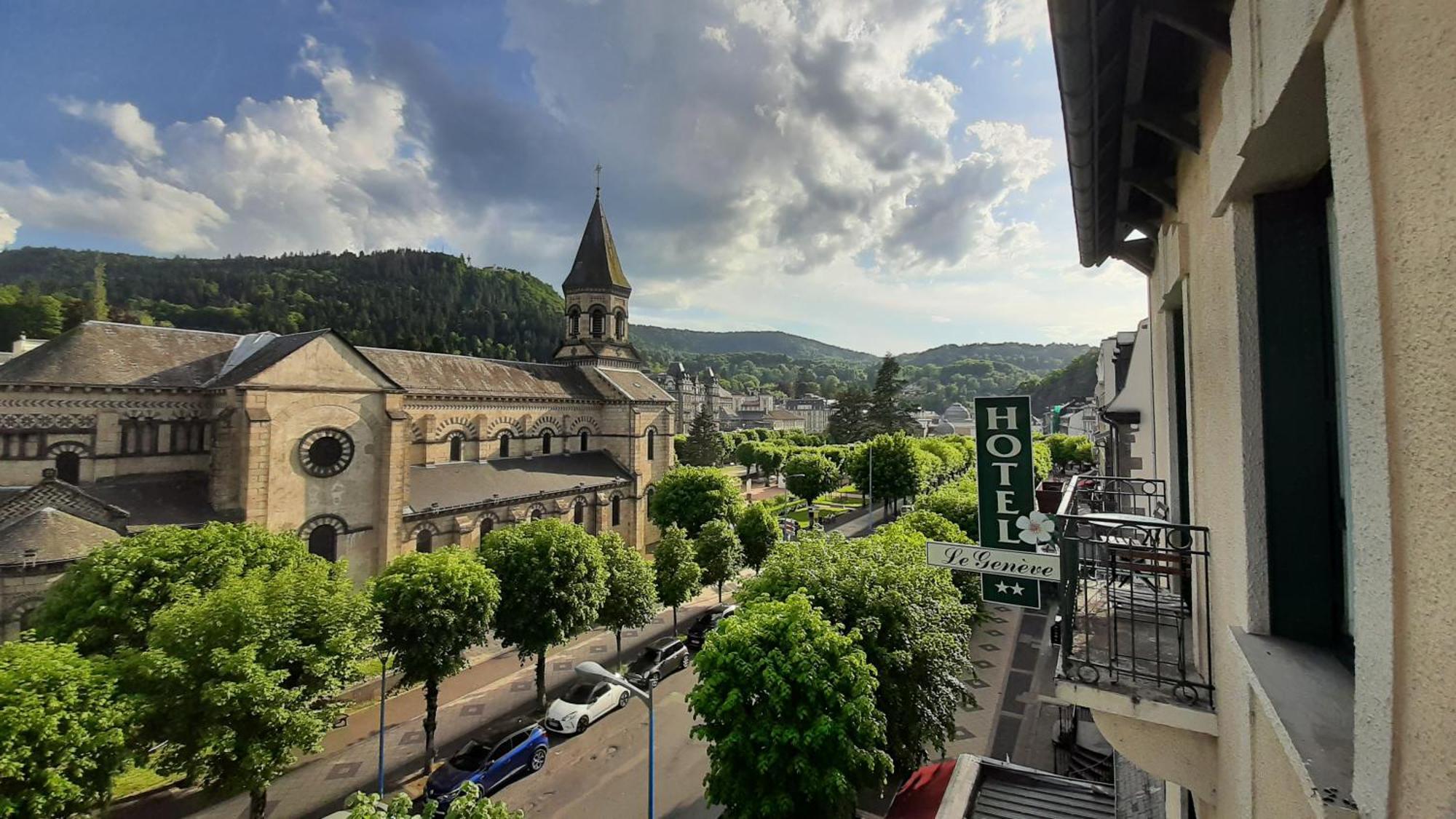 Hotel Le Geneve La Bourboule Exterior foto
